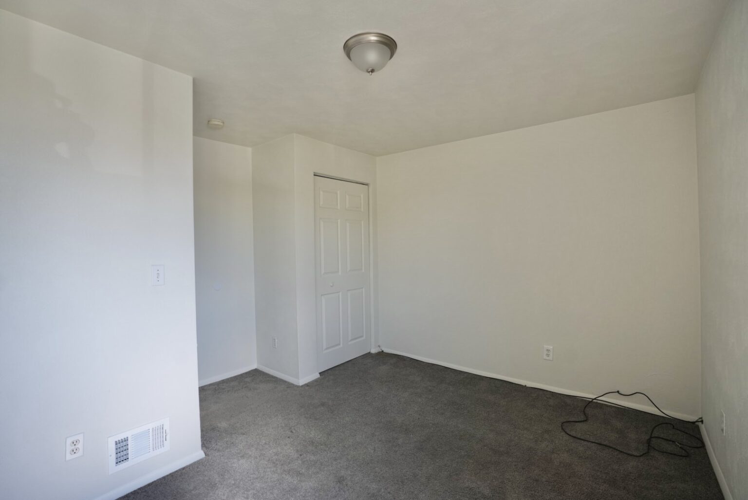 6903 McKinley St, Clairton (4bdrm) Becoate Property Management LLC