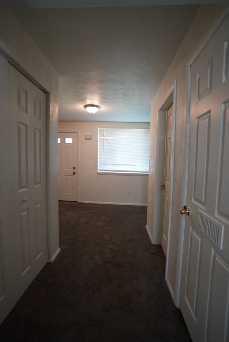 6903 McKinley St, Clairton (4bdrm) Becoate Property Management LLC